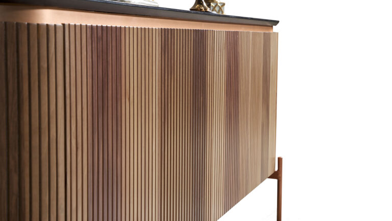 Tesla walnut bronz Eettafel