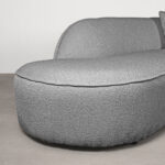 Bank_Stelvio_4-Zits_Hoek_Links_Grijs_Chic_Boucle_Detail_1