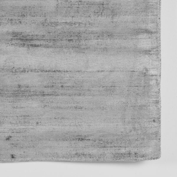 Vloerkleed_Velvy_Grijs_Viscose_160x230_Cm_Detail1_1