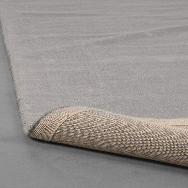 Vloerkleed_Velvy_Grijs_Viscose_160x230_Cm_Detail2
